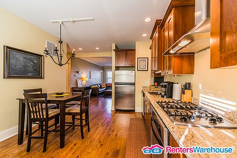 4th image of 1651 W Balmoral Ave APT 3