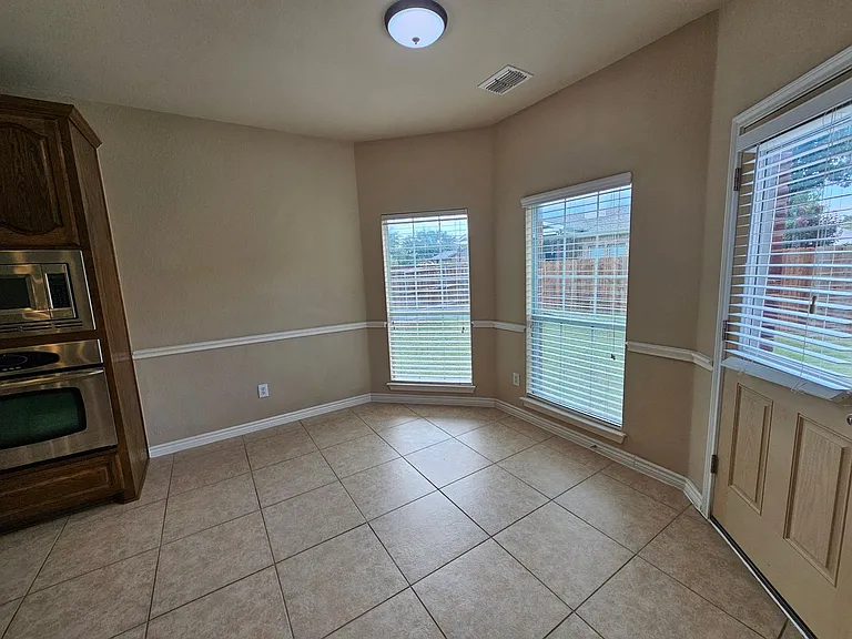305 Cold Mountain Trl — Photo 21