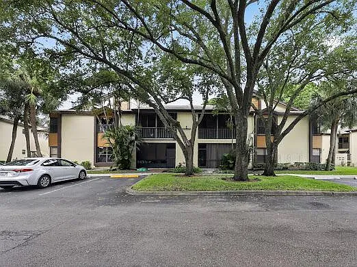 4519 Carambola Cir N #27292