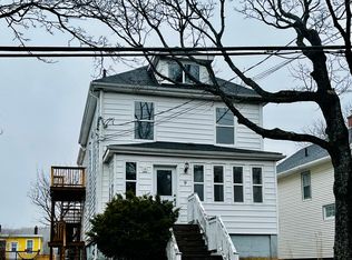 9 Sinclair St #A, Halifax, NS B2Y1R7