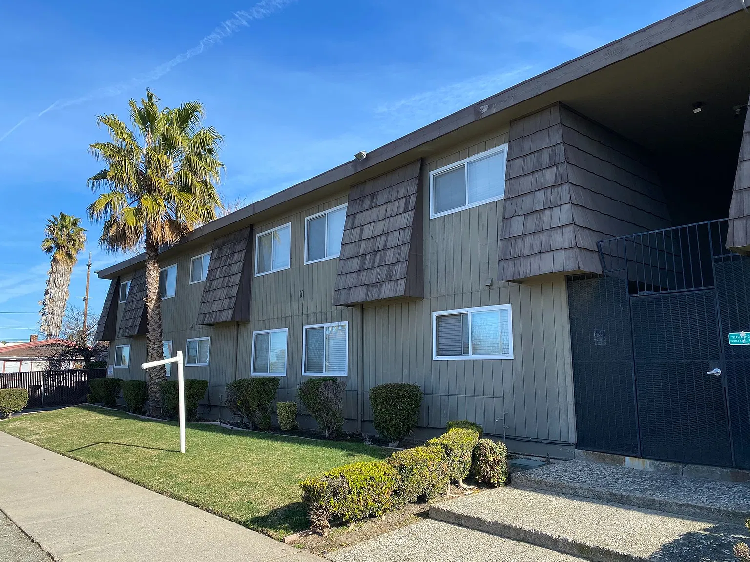 1017 H St, Antioch — Photo 1
