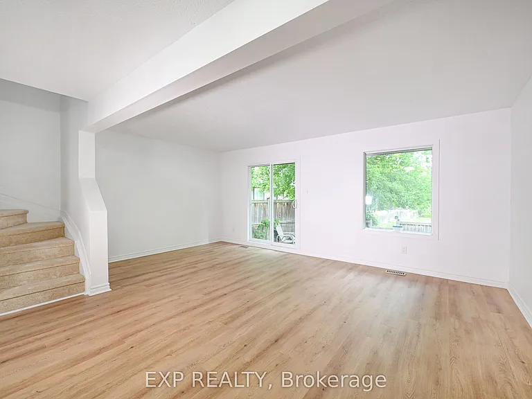 2697 Pimlico Cres #42 — Photo 2