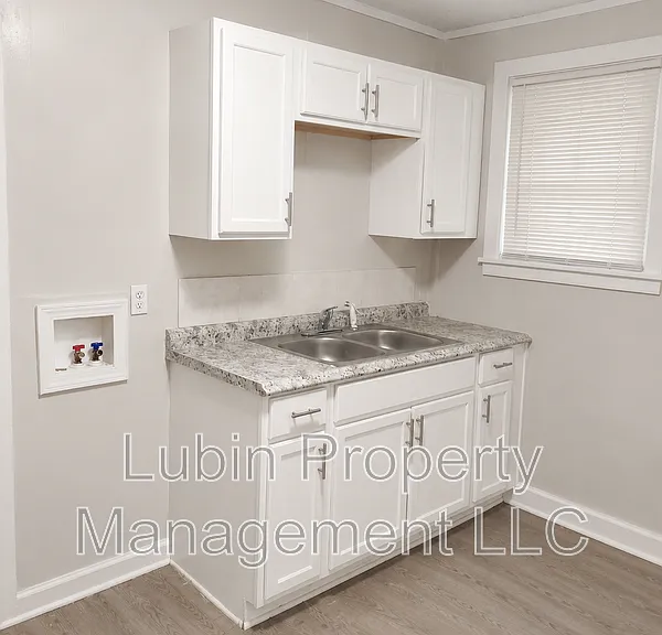 1575 Cella St — Photo 6