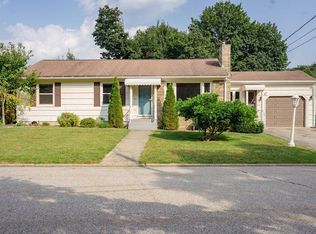 187 Macarthur Rd, Woonsocket, RI 02895