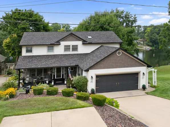 10740 Emerald Dr, Cement City, MI 49233