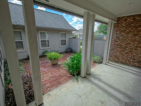 4th image of 10838 Hillbrook Ave