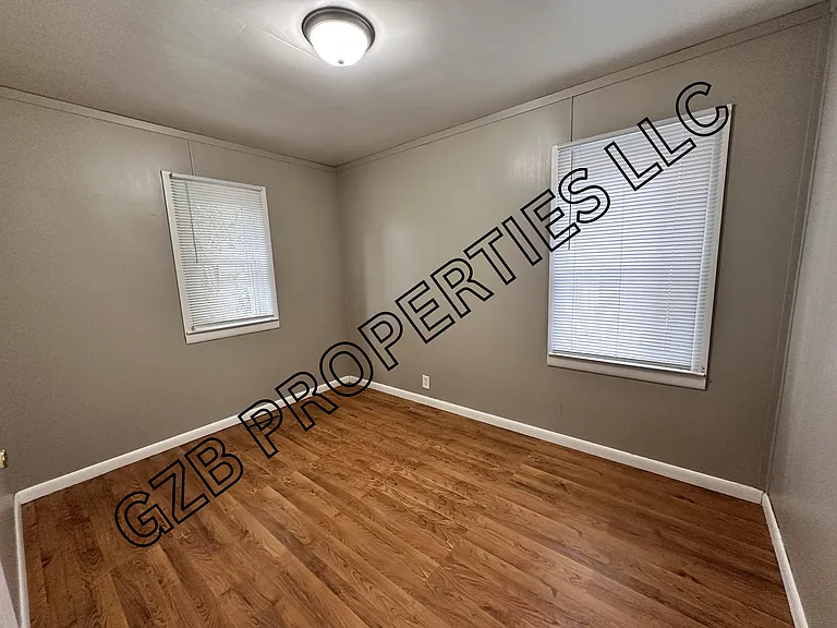 1719 4th Ave — Photo 7