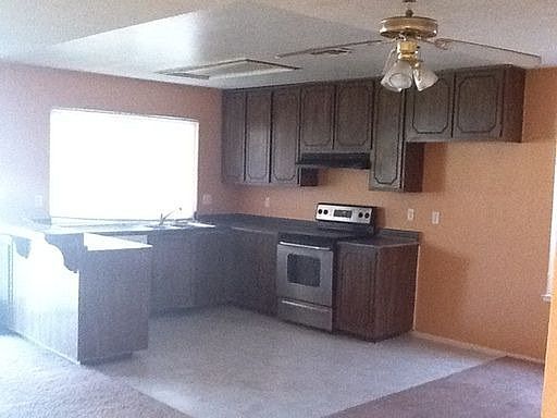 3rd image of 8354 Southfields Cir