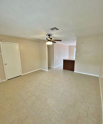 5th image of 4542 Guadalajara Dr