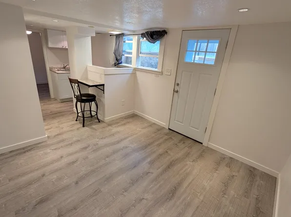118 E 5th Ave, Cheyenne, WY 82001