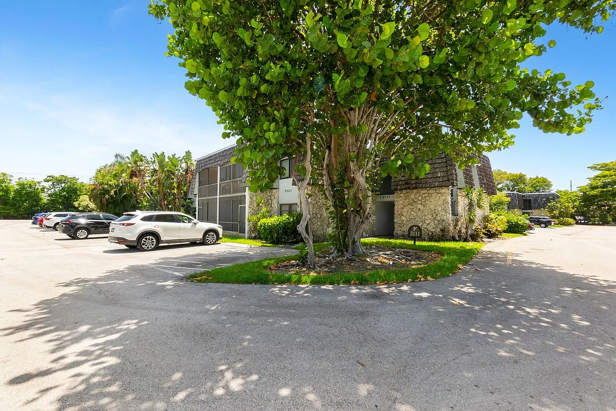 1 bed, 1.0 bath, 760 sqft, $1,695 — Photo 3