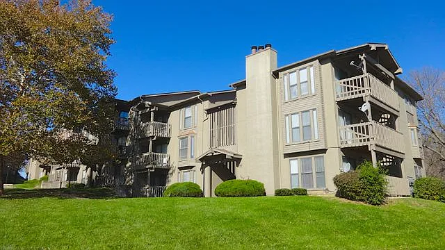 Polo Run Apartments — Photo 8
