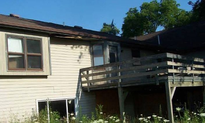 2nd image of 1702 N Gunnell Rd