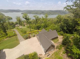 1300 Hickory Pointe Ln, Maynardville, TN 37807