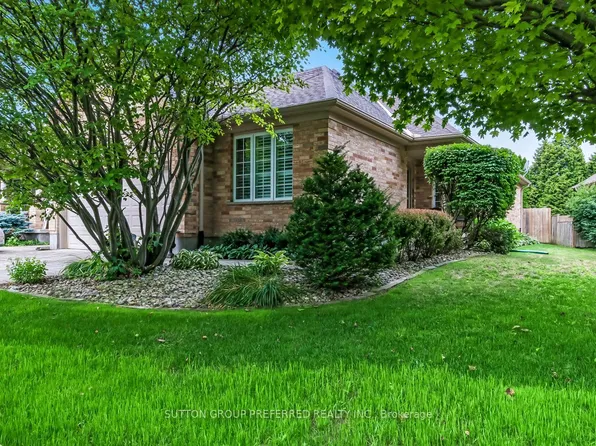 857 Silversmith St, London, ON N6H 5T4