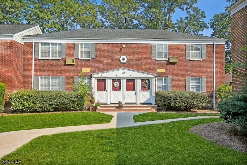 28C Colfax Manor UNIT C, Roselle Park, NJ 07204 MLS 3864313 Zillow