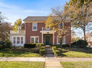 900 Garfield Ave, Aurora, IL 60506