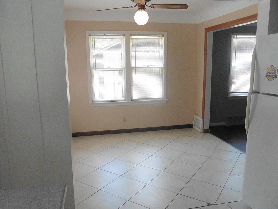 2nd image of 8144 Euclid Chardon Rd