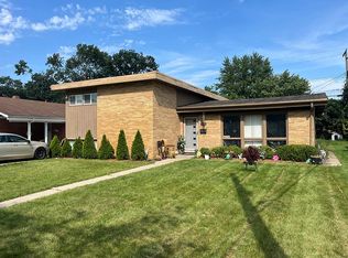 6920 Ash Pl, Gary, IN 46403
