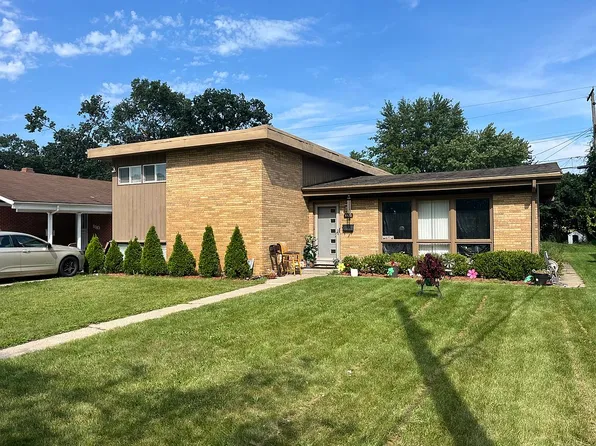 6920 Ash Pl, Gary, IN 46403