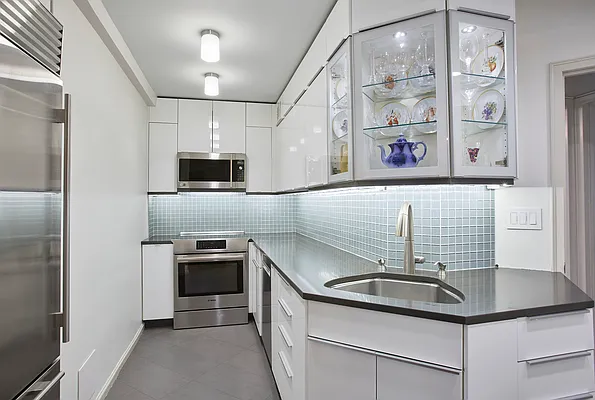 Sold by Compass | media 5