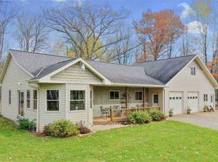 W4098 Kropp Rd, Black Creek, WI 54106