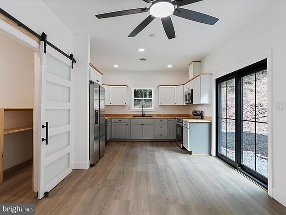 2nd image of 393 Victory Ln