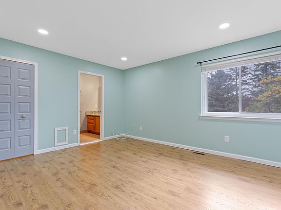 4th image of 6448 Lochaven Ln