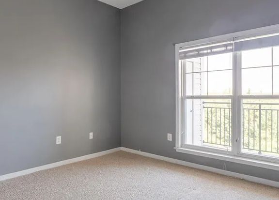2nd image of 3850 Lightfoot St