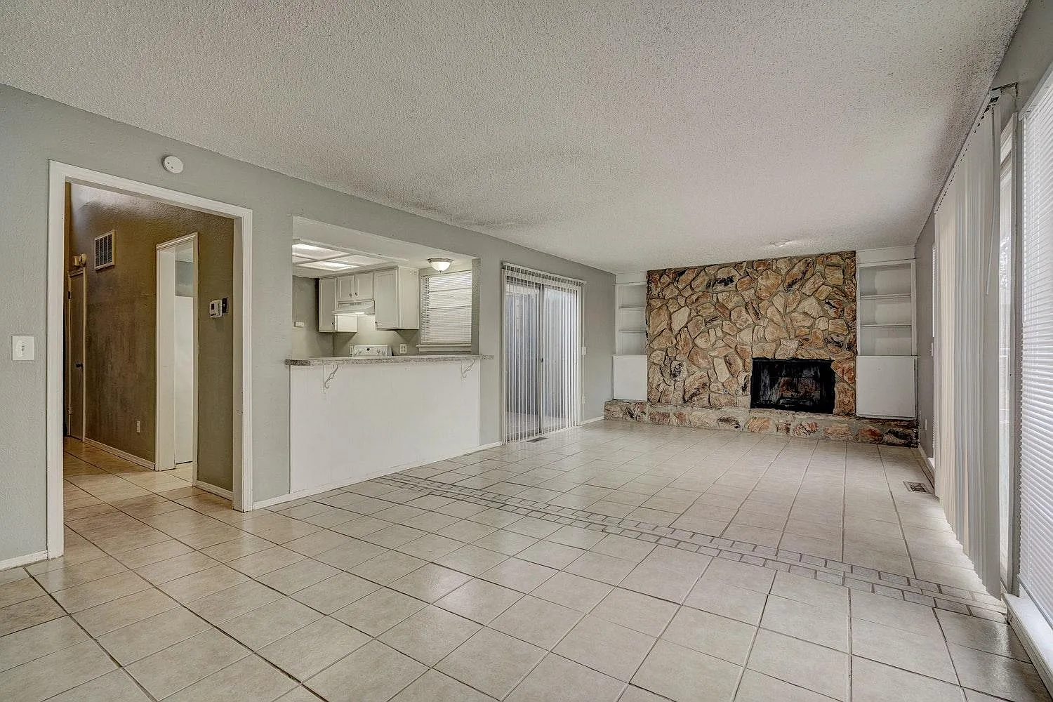 3817 Bradfred Dr — Photo 2