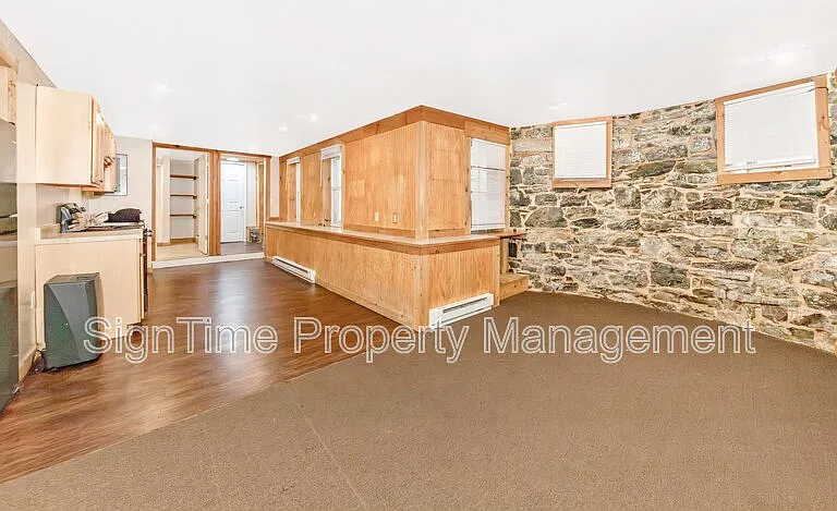 306 N Potomac St — Photo 9