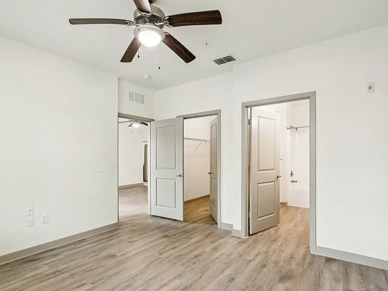 Oakleaf Plantation Apartments — Photo 68