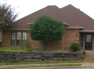 2720 Raphael Ln, Dallas, TX 75287