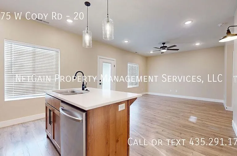 2875 W Cody Rd #20 — Photo 9