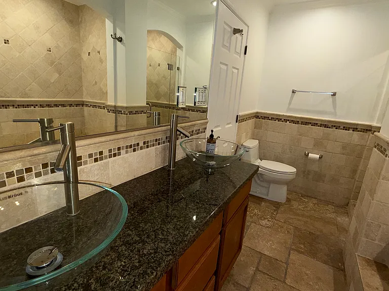 1385 Greenmont Dr — Photo 36