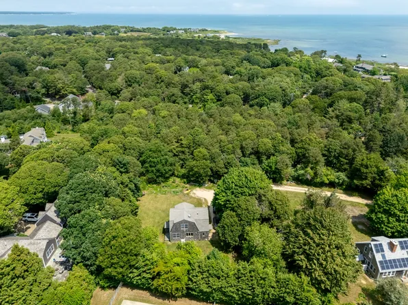 48 Plantingfield Way, Edgartown, MA 02539