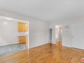 12021 Louise Ave