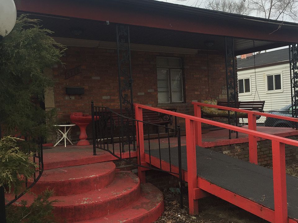 2nd image of 3780 17th St
