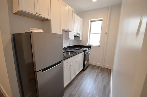111 Peterborough St #17 Photo 1