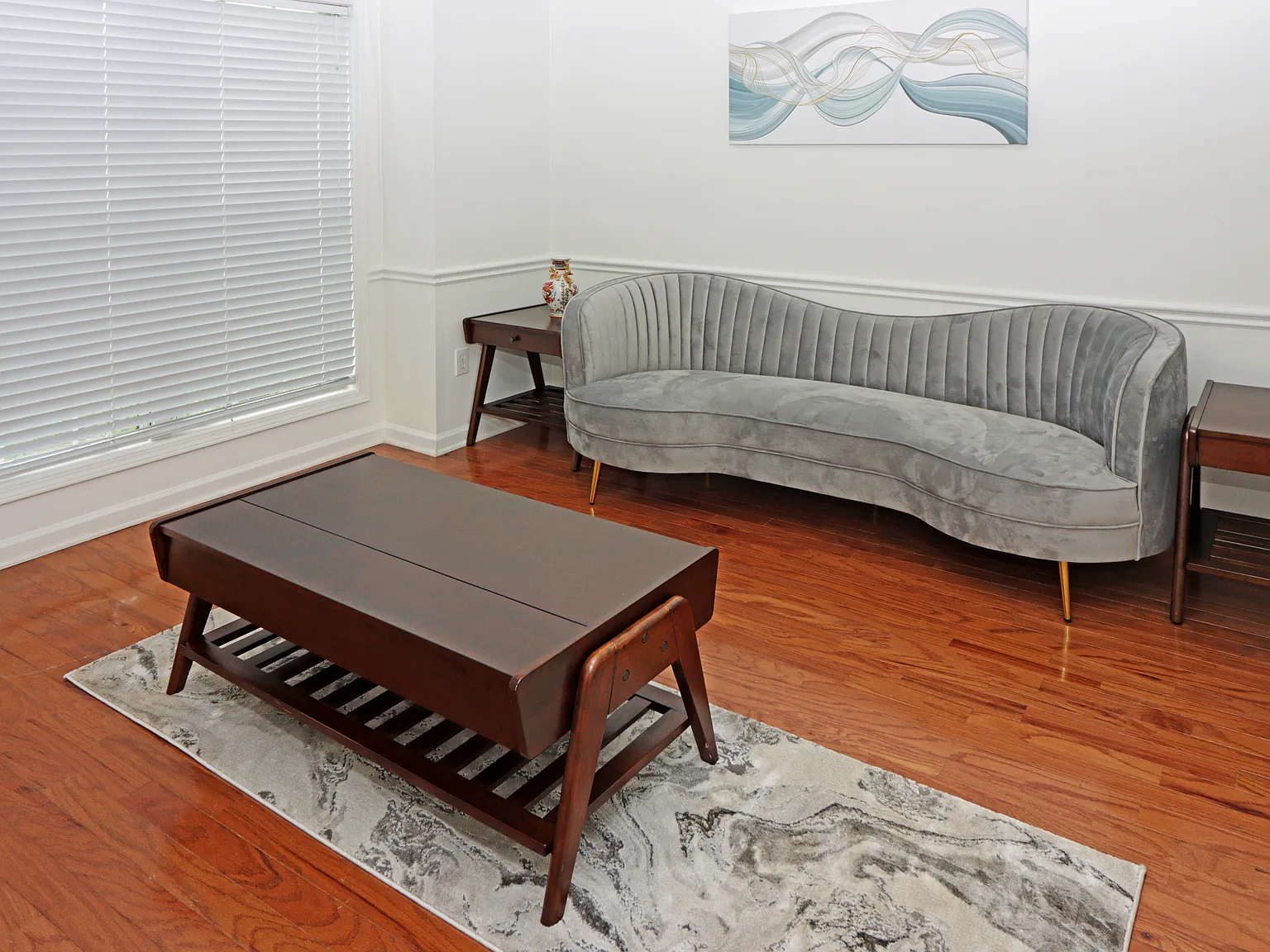 4 bed, 2.5 bath, 2522 sqft, $6,750 — Photo 4