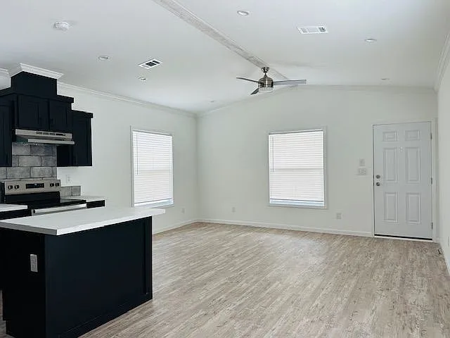 Dwelling at New Braunfels — Photo 51