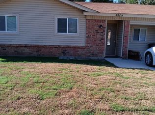 3604 Royal Crest Dr, Fort Worth, TX 76140