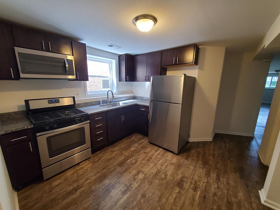 1st image of 5449 N Mulligan Ave #1