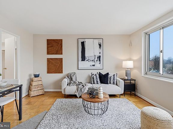 2nd image of 1900 Lyttonsville Rd APT 1003