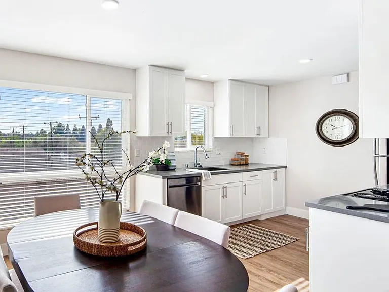 Park Apartments 1741 Park Avenue, Long Beach, CA 90815 — Photo 15