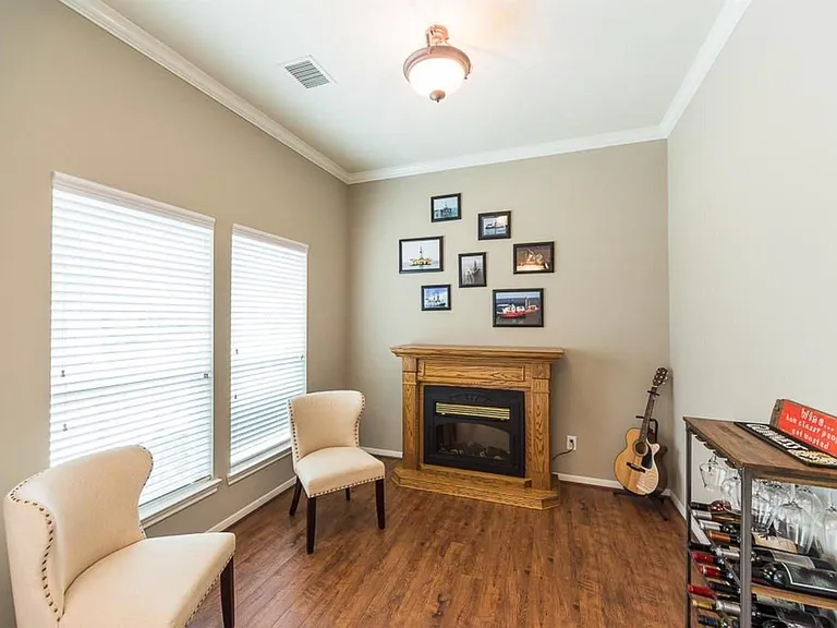 24023 Northshire Ln — Photo 5