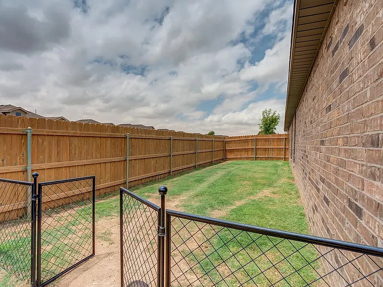 13819 Red Springs Ave — Photo 20