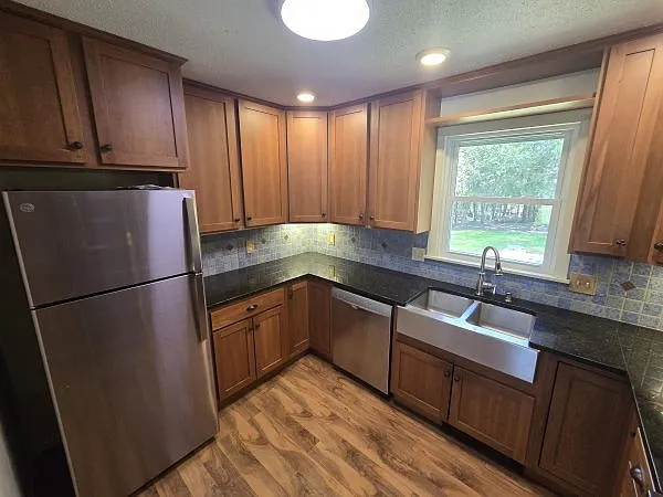 370 Levenseller Rd — Photo 2