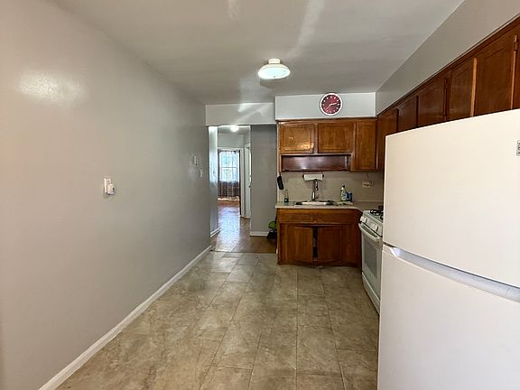 2nd image of 8644 25th Ave Floor 1