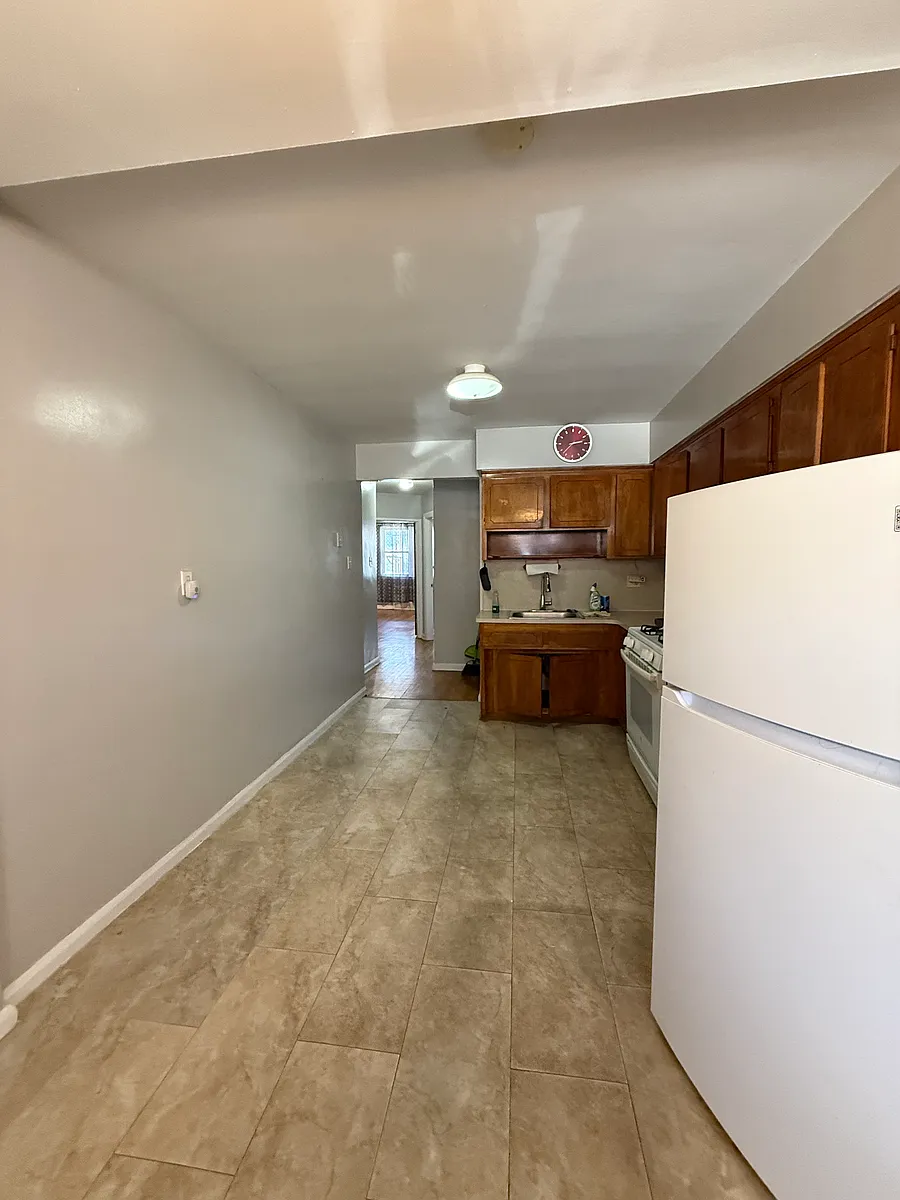 Building Photo - 8644 25th Ave #1